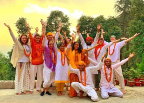 6 days Yoga meditation Retreat by Om Yoga Ashram